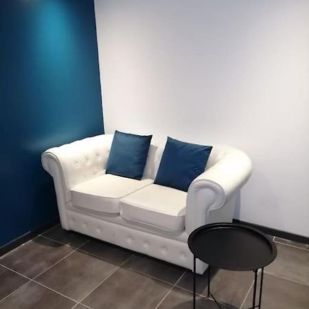 Appartement Tout Proche De Bourg-En-Bresse Peronnas Екстериор снимка